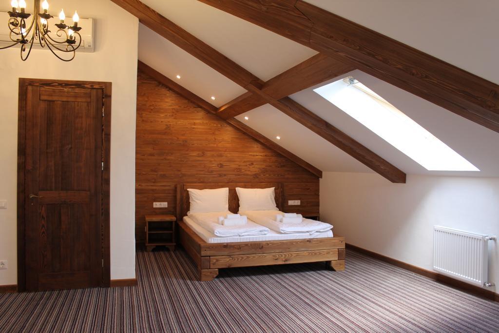 Shpatser Hotel Briukhovychi Esterno foto