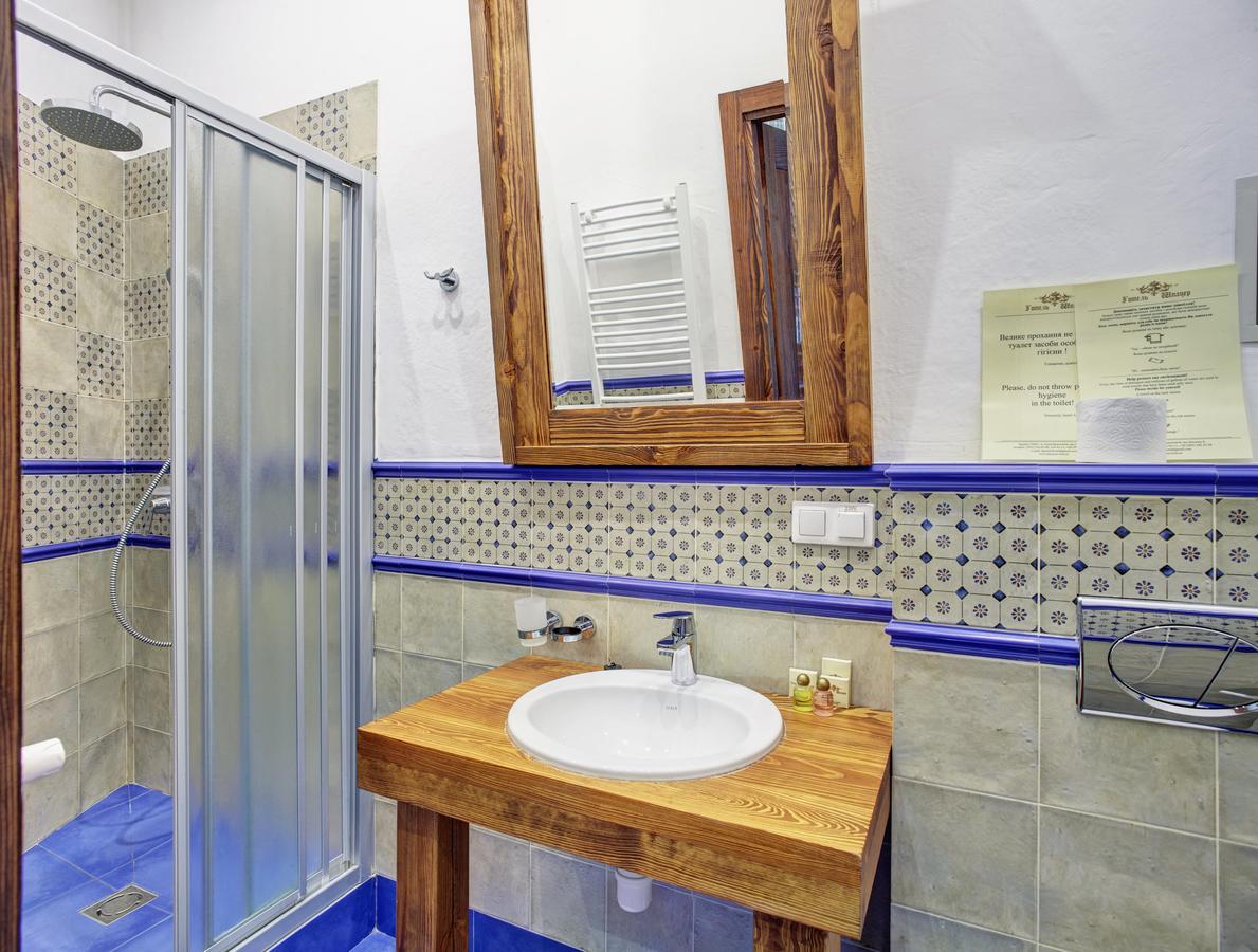 Shpatser Hotel Briukhovychi Esterno foto